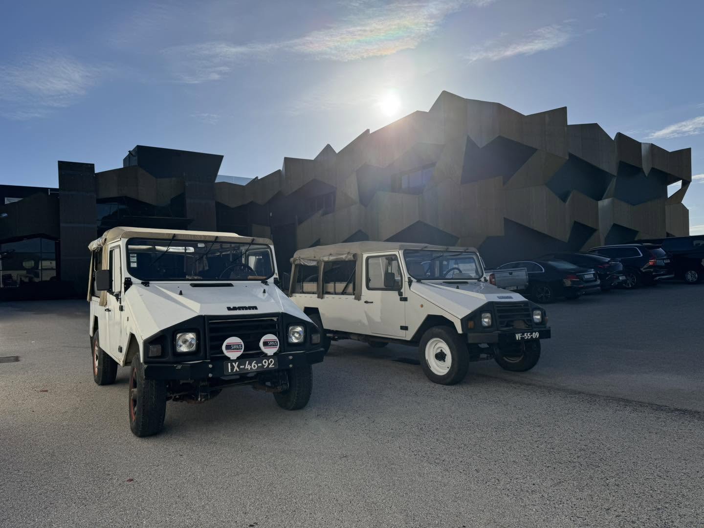 Veículos clássicos UMM 4x4 da West Shuttle